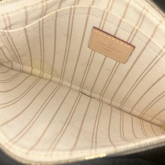 Louis Vuitton Neverfull MM Damier Azur Pouch - Picture 3 of 10